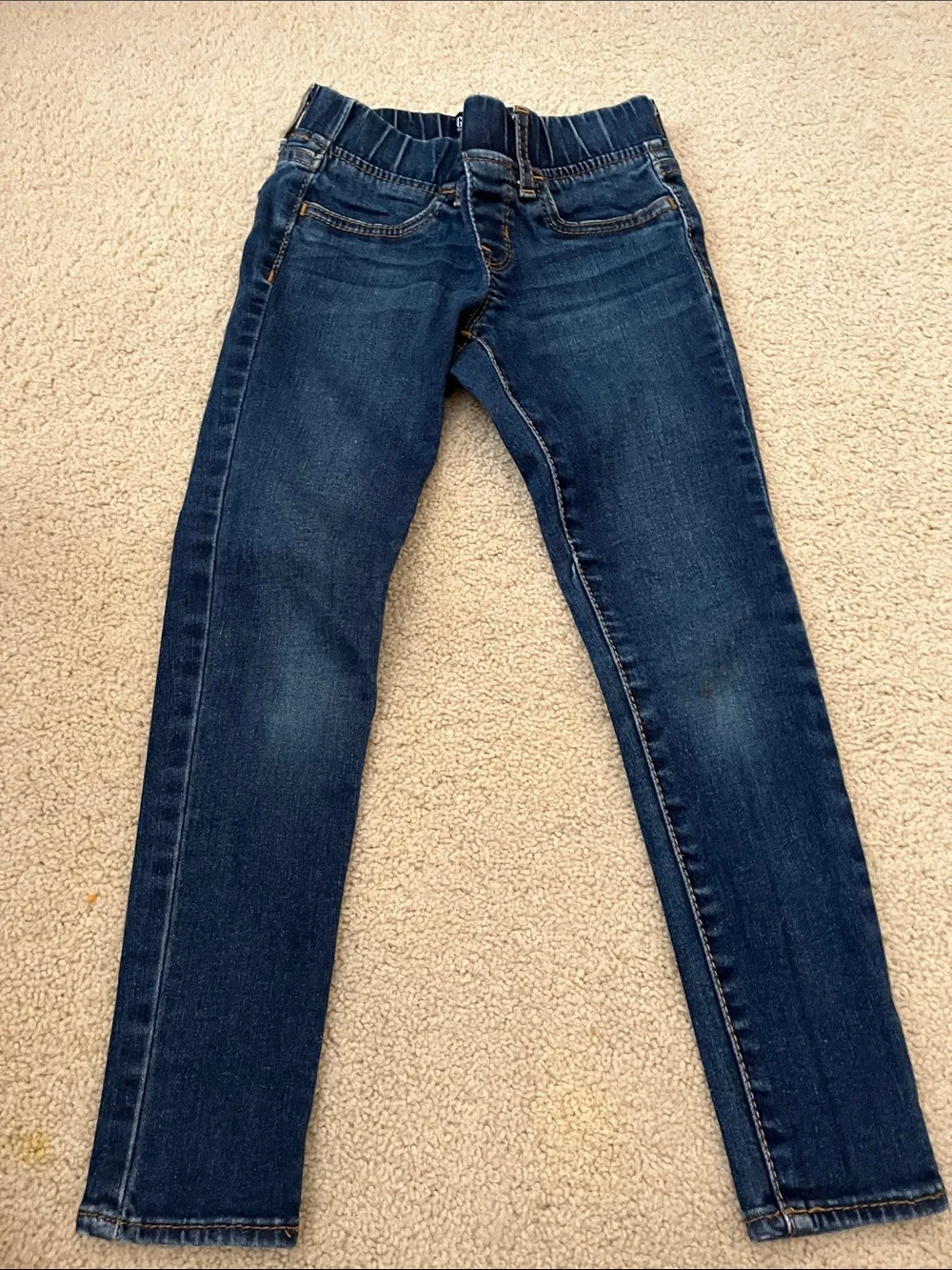 GAPKIDS soft navy Jeggings and Blue Denim stretch Jeggings Set. Girl’s size 6